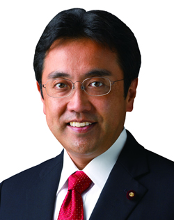 赤澤亮正